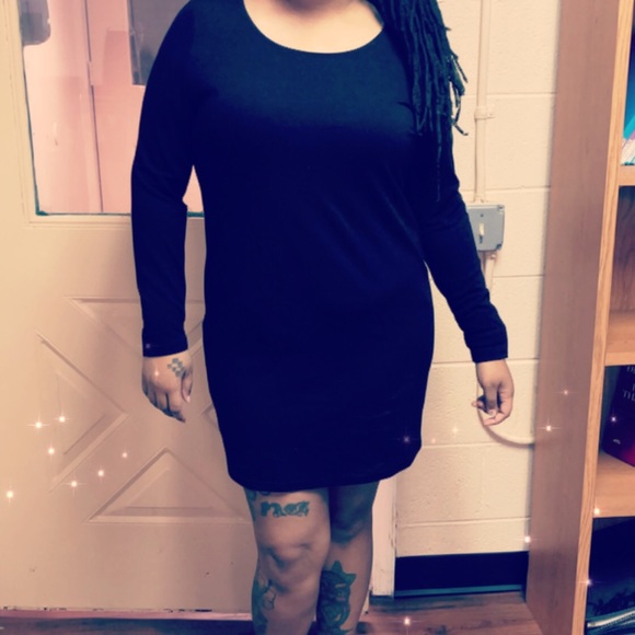 Dress - Picture 2 of 2